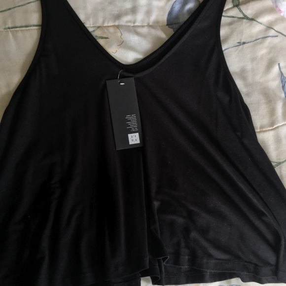 NWT Swing Tank in Black S - Picture 5 of 5